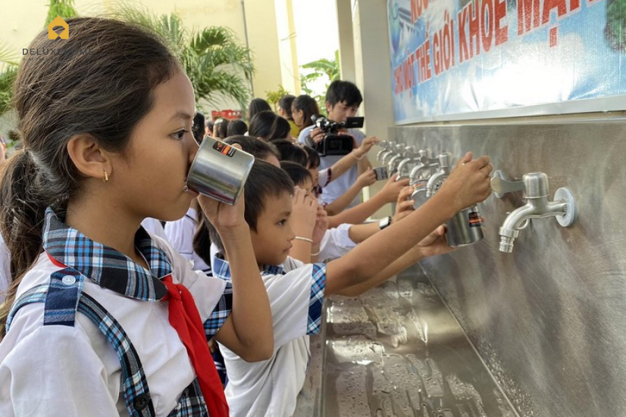 Tại sao trường học phải lắp lọc tổng đầu nguồn?